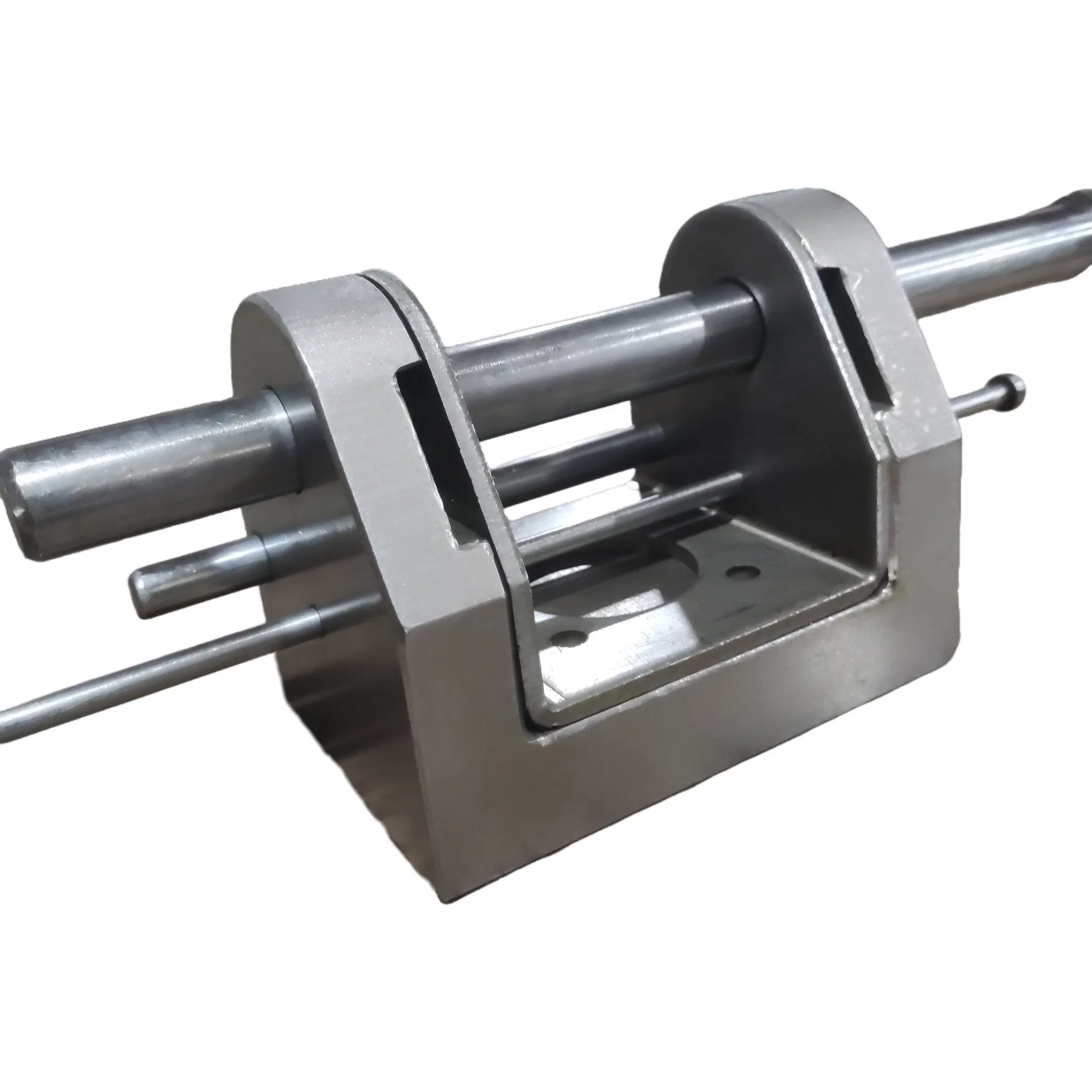 U-образный фланец-кронштейн для авто, штамповка