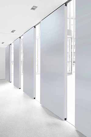 Electrical Motorize Horizontal Sliding Partition Walls Fully Automatic Operable Walls