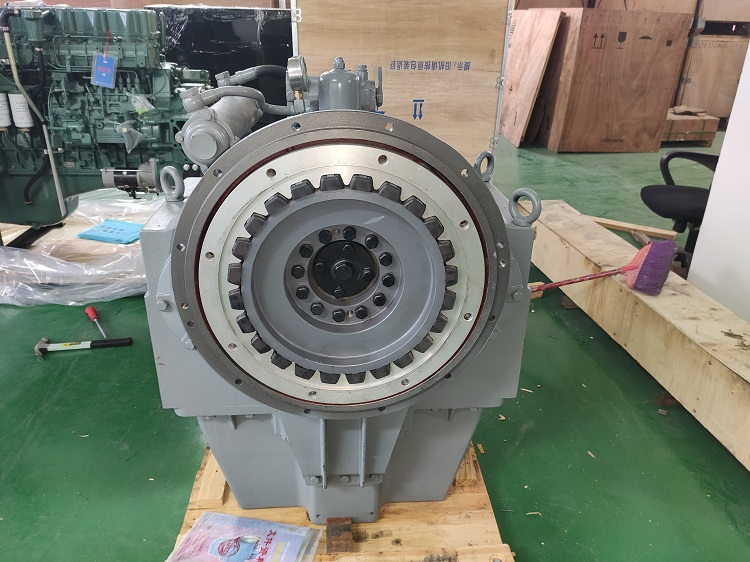 High Quality 1000rpm-2300rpm Advance Gearbox (D300)