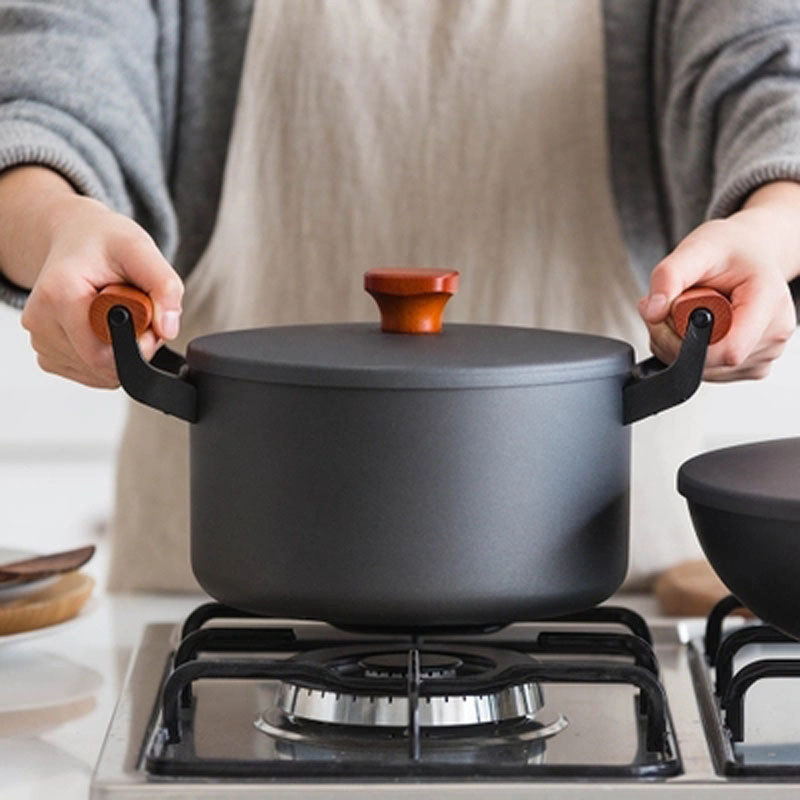 Nonstick Cookware Sets Compatible with All Stovetops
