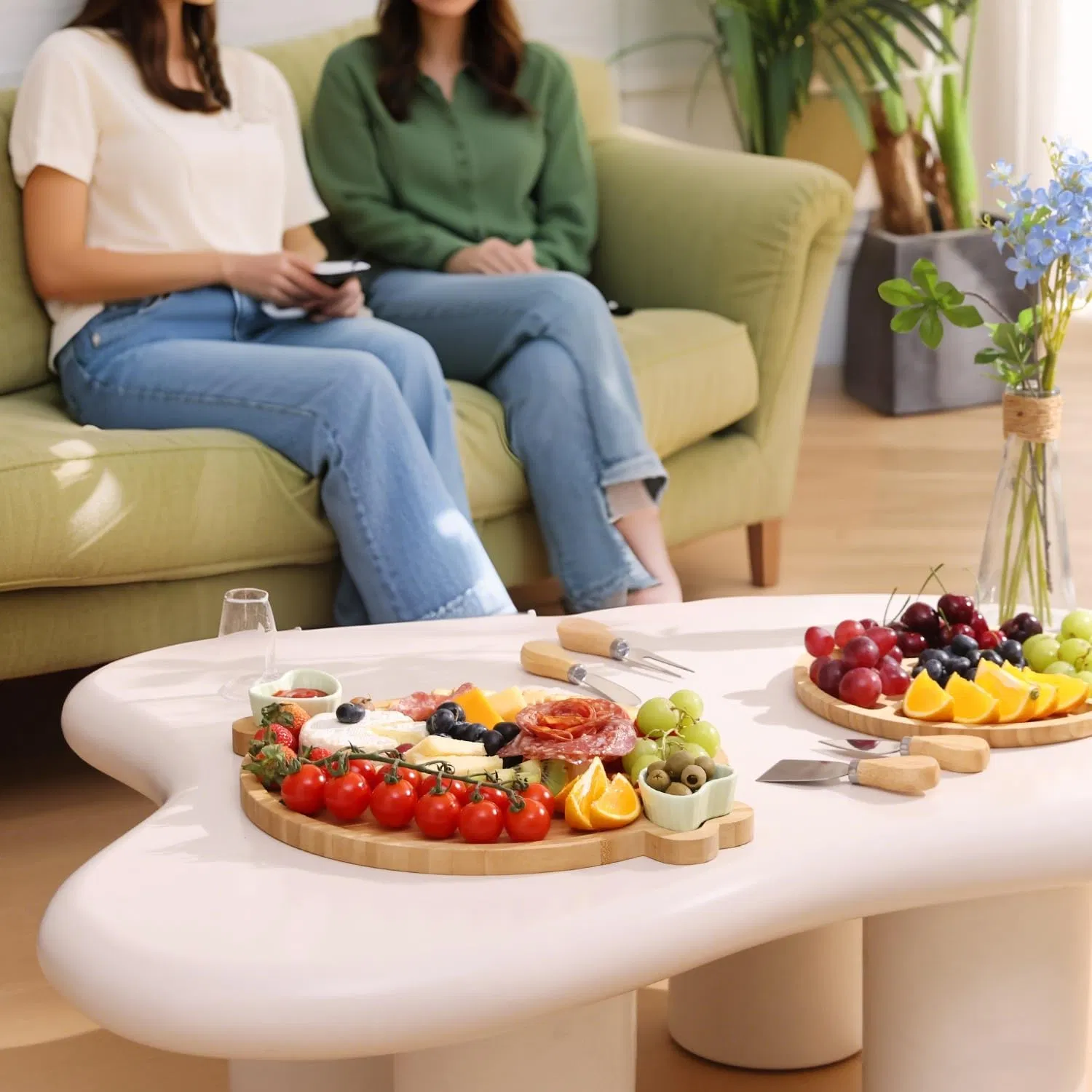 Набор бамбуковых досок для сыра с ножами