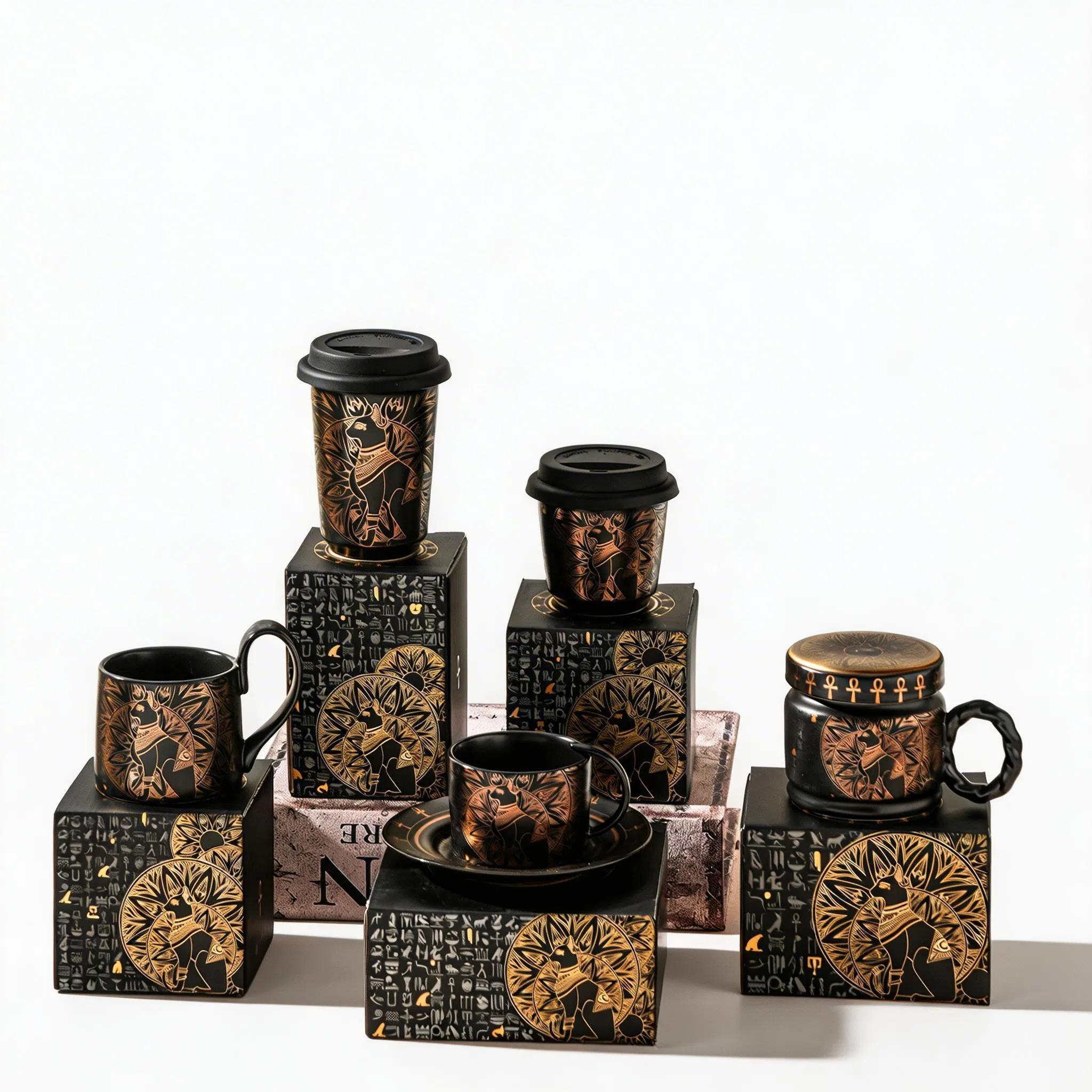 Фарфоровая кофейная чашка с блюдцем, 200 мл