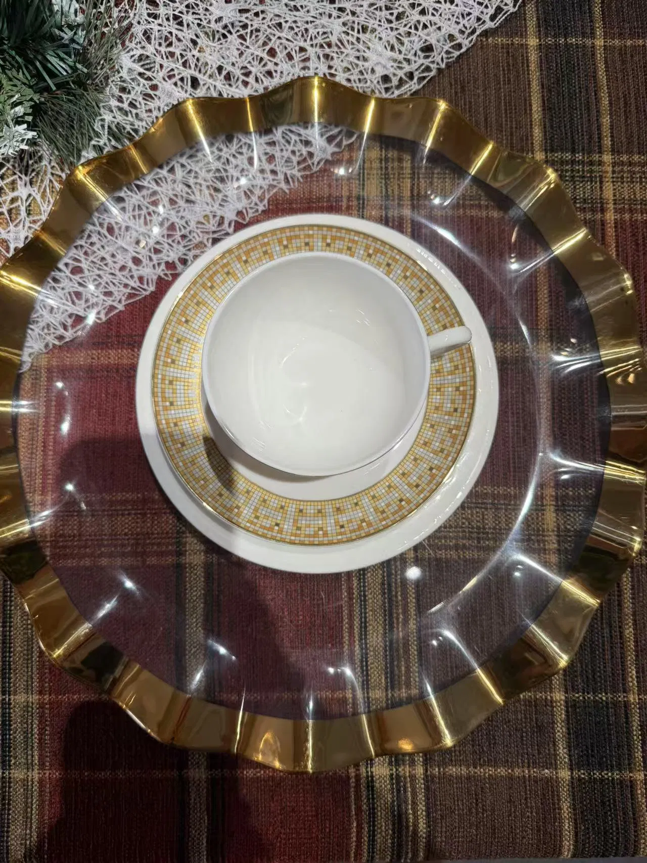 Wedding/Party/Resturant/Household Gold Wavy Rim Charger Plate