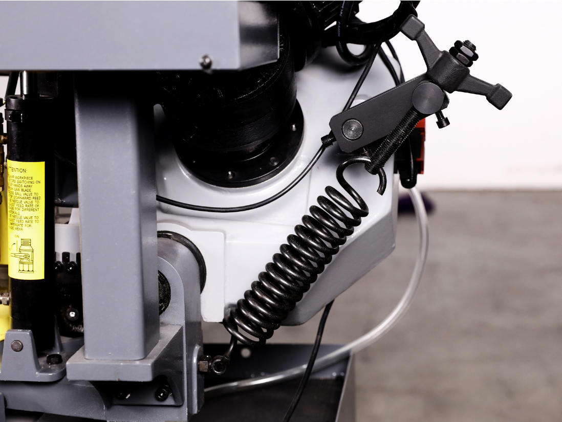 Ленточная пила по металлу полуавтоматическая портативная