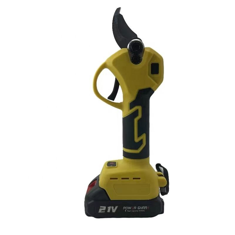 Аккумуляторные садовые ножницы Makita для обрезки веток