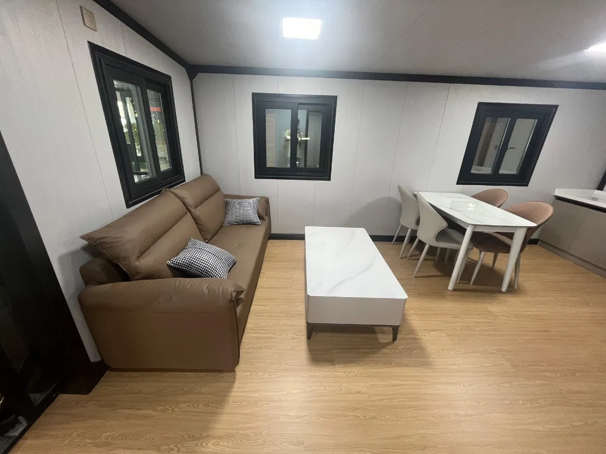 Prefabricated Luxury Residences Foldable and Expandable Container House