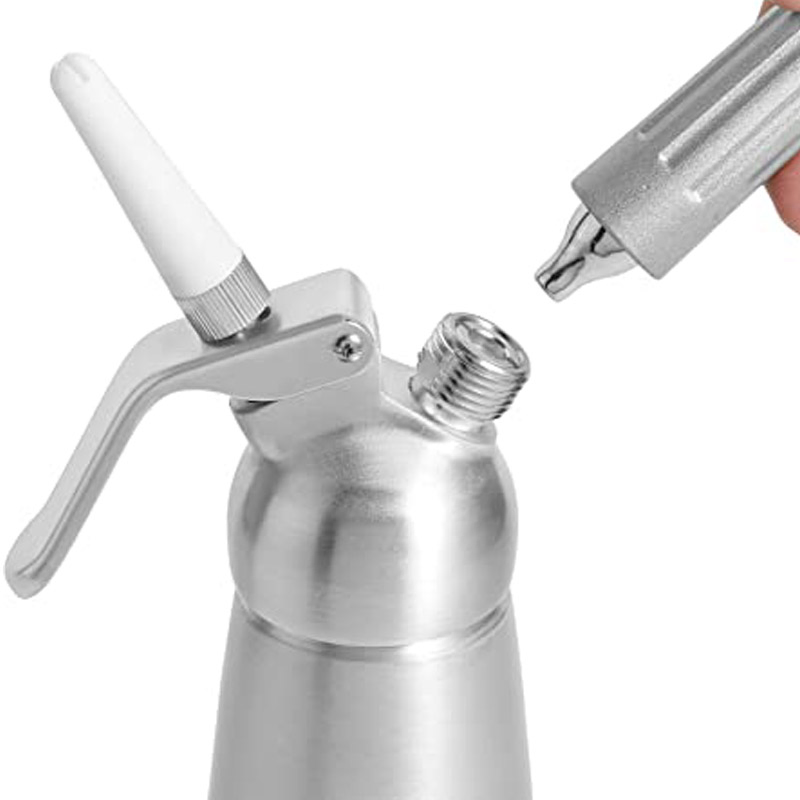 500ml Professional Aluminium Cream Whipper Dispenser with 3 Decorating Nozzles