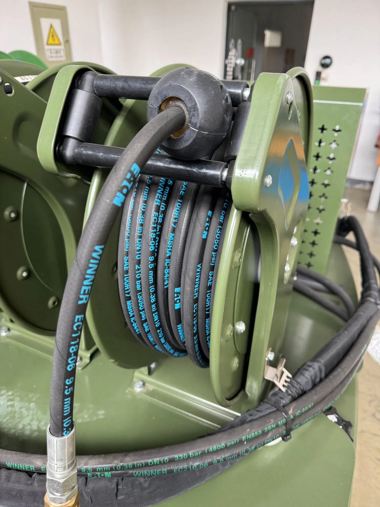 Garden Hoses & Reels Water Hose Reel Cart Retractable Hose Reel