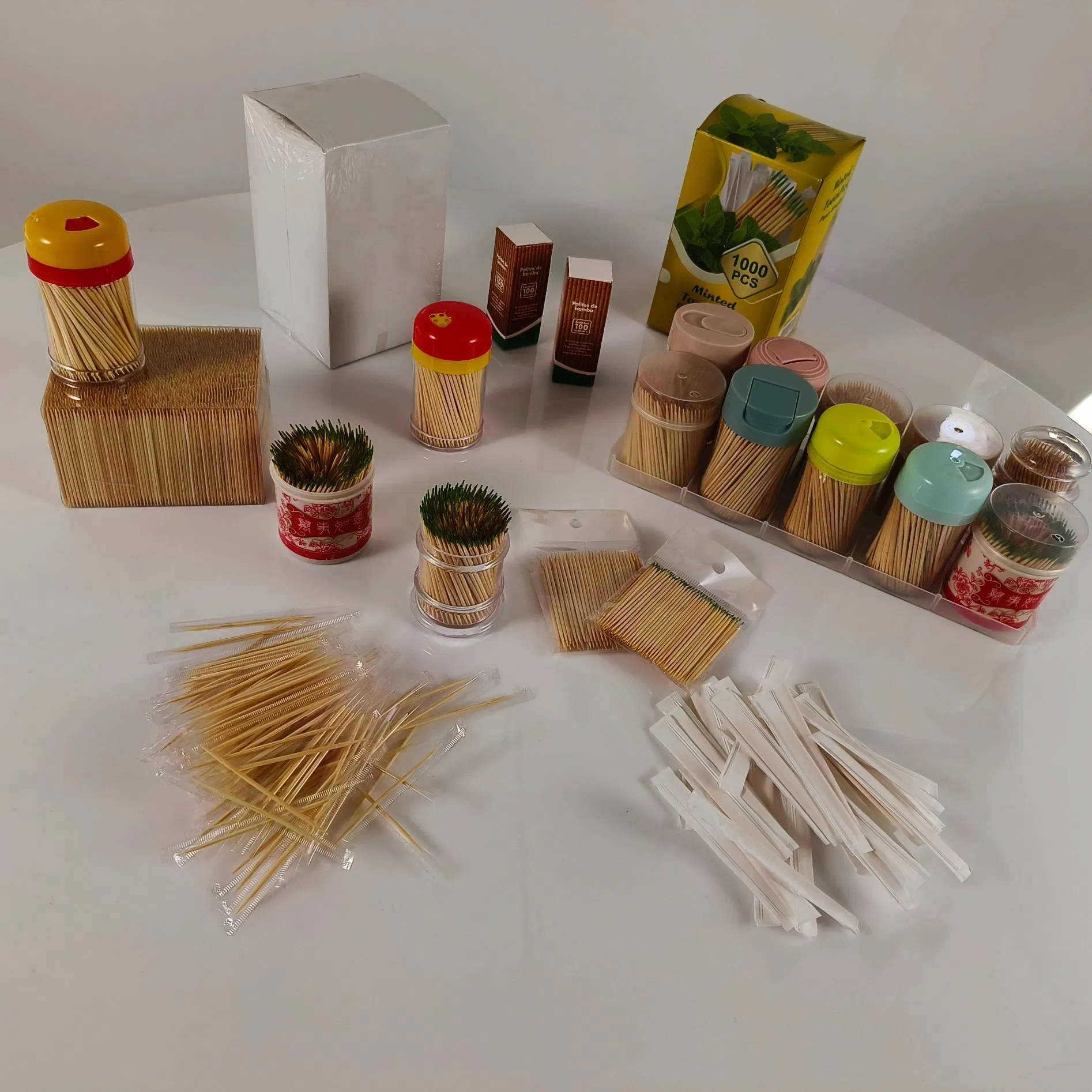 Decorative Bamboo Cocktail Toothpicks, Heart-Shaped and Colorful Perfect for Desserts and Drinks