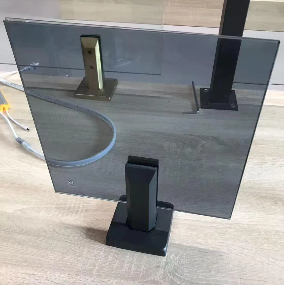 6mm 8mm 10mm 12mm Grey Tempered Glass with Flat Polished Edges