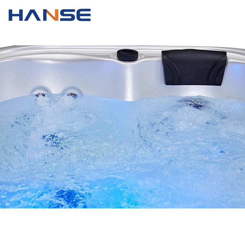 Акриловая уличная SPA-ванна на 3 персоны с гидромассажем