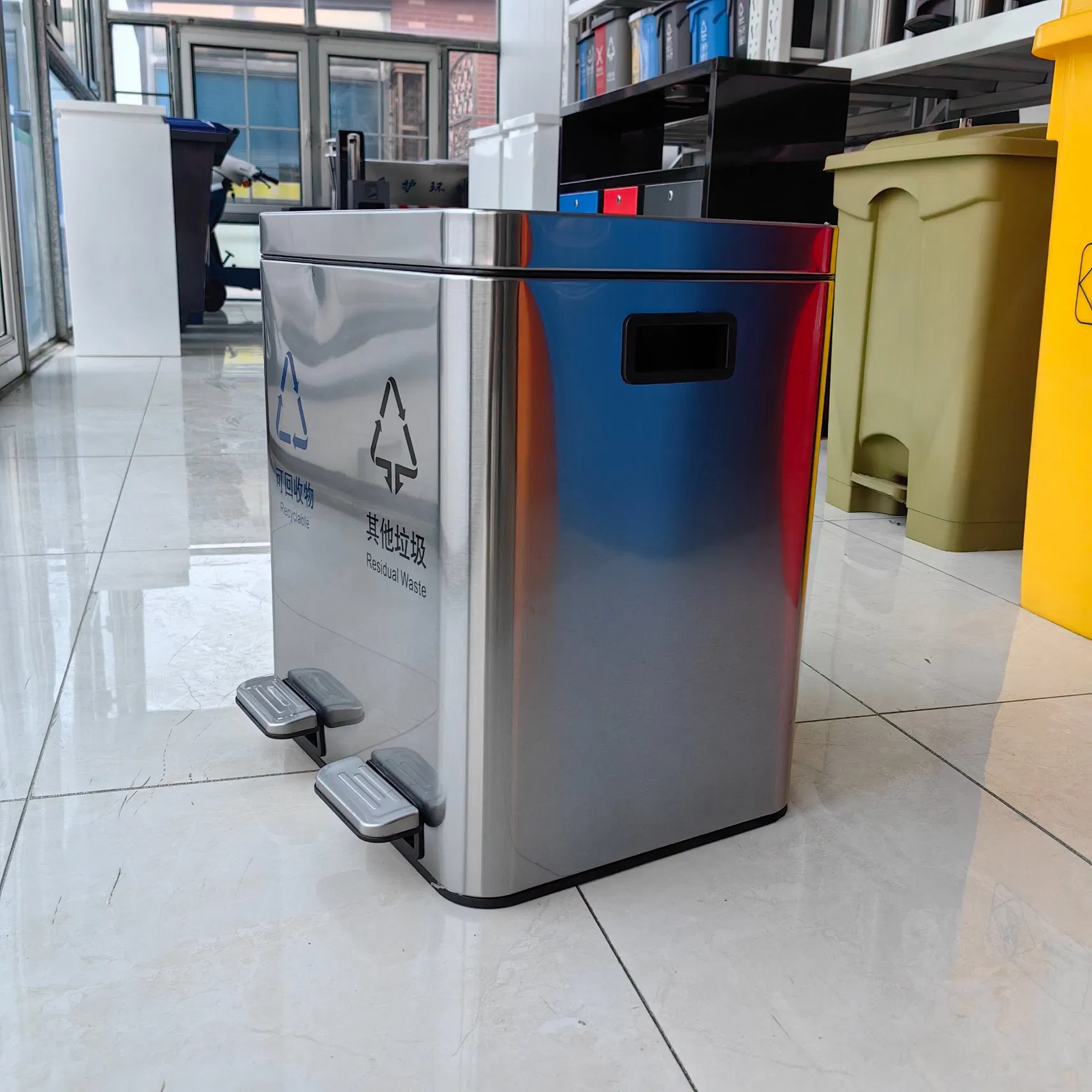 Ножная мусорная корзина из нержавеющей стали, 18 л