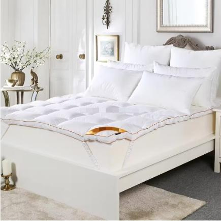 Wholesale Polyester Filling 5 Stars Hotel Mattress Topper for Mattress Down Bed Mattress