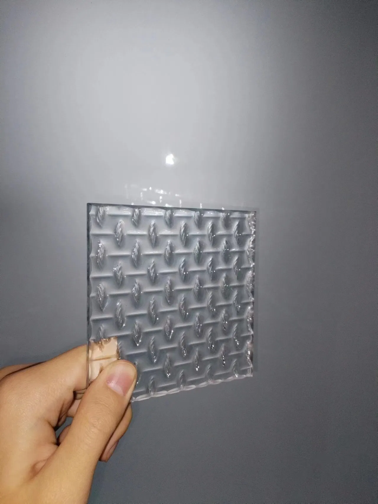 Architectural 8mm 10mm Clear Decorative Texture Art Tempered Kiln Melt Cast Fused Glass for Partitions and Wall Cladding
