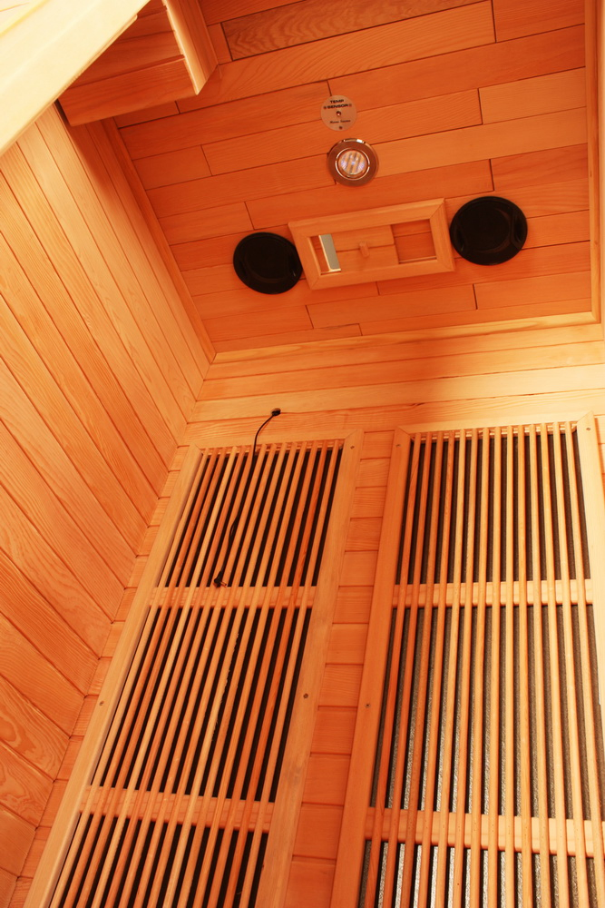 Инфракрасная сауна для 1-2 человек из дерева хемлок