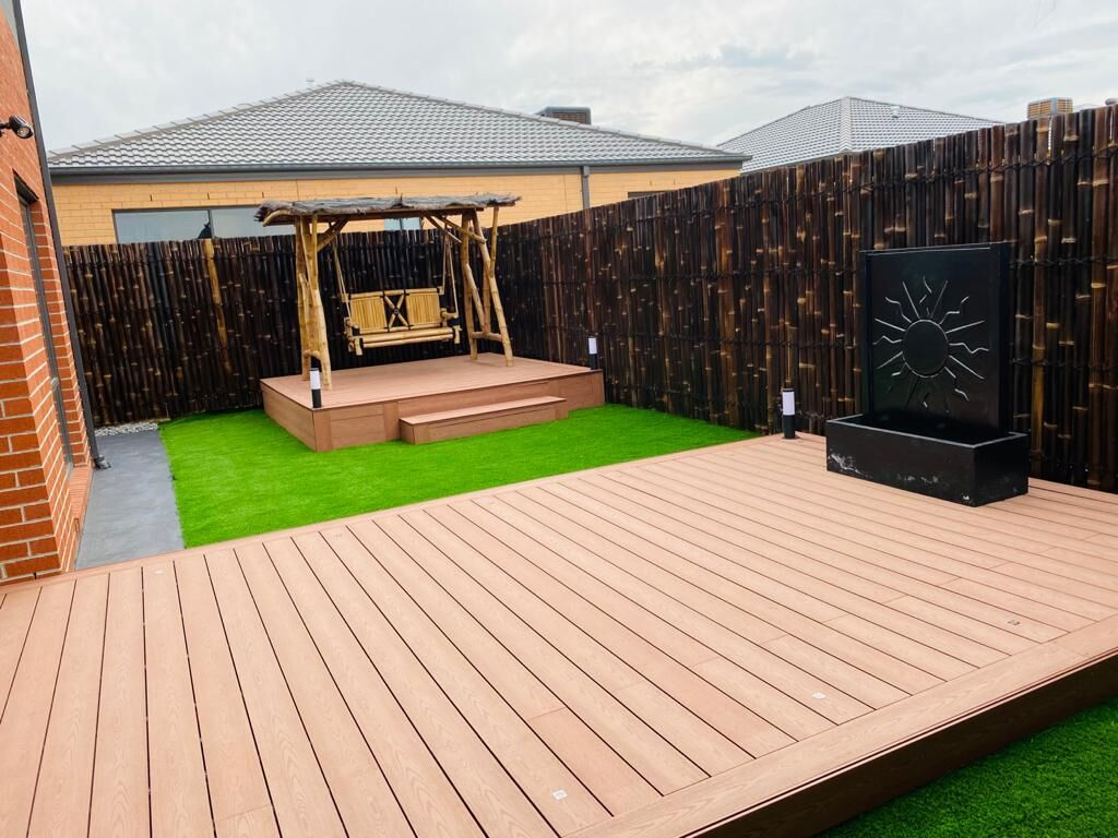 China New Wholesale Modern Design Outdoor Flooring Adjustable WPC Decking Wood Plastic Composite Brushed Wood Grain Outdoor Flooring