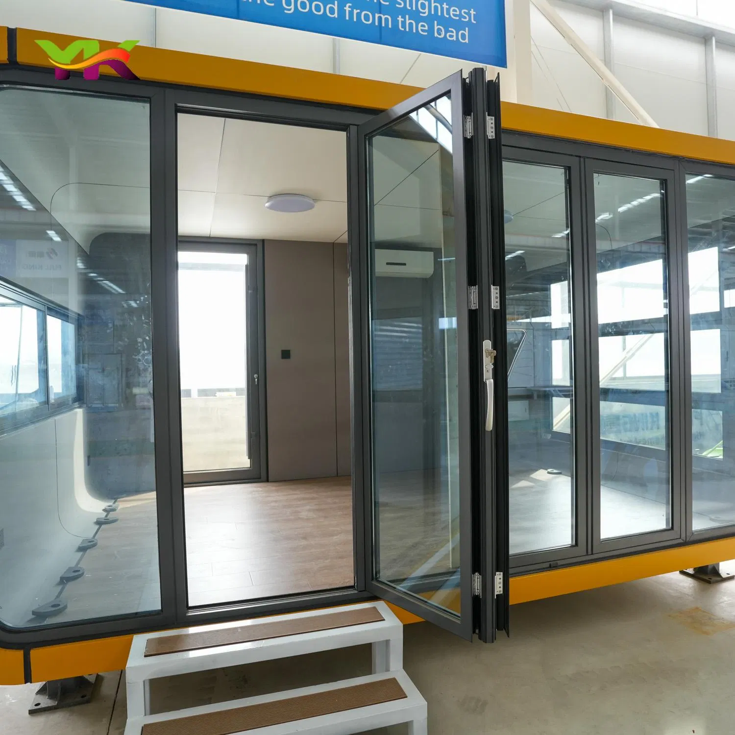 Prefabricated Integrated Apple House Factory Price Modern Hotel Mobile Home Prefab Container Residential Portable Cabin Smart Home Space Capsule