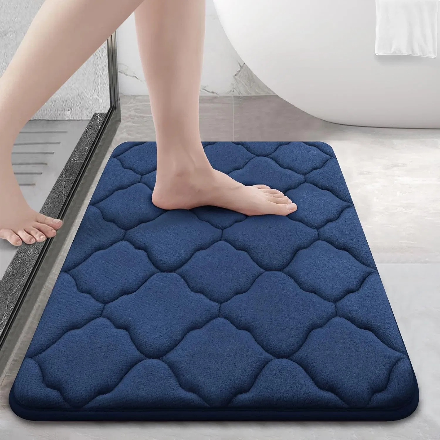 Ultra-Soft Self-Drying Bathroom Mat with Memory Foam Design