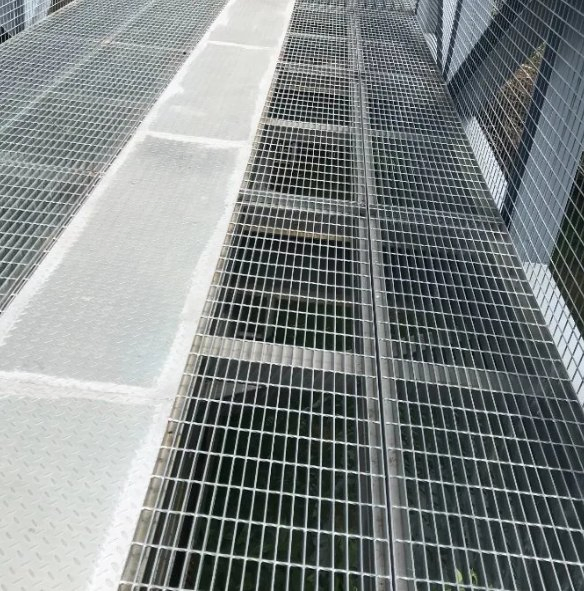 Professional 30*5 32*5 32*3 Galvanized Steel Grating Supplier