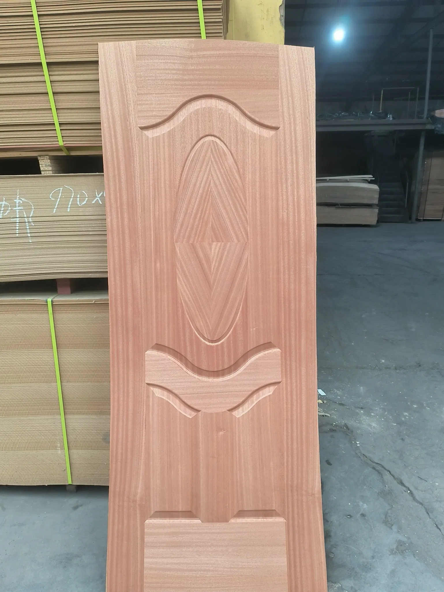 Natural Wood Veneer/Melamine Paper Veneer Moulded HDF Door Skin