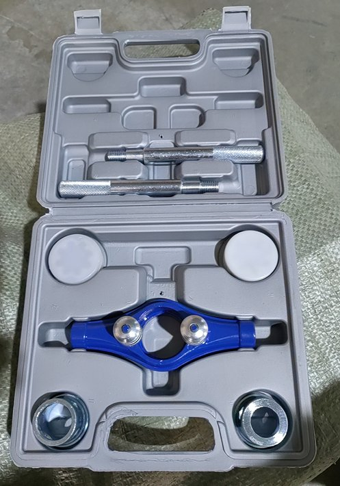 Набор метчиков и плашек 20-25 мм для стальных труб