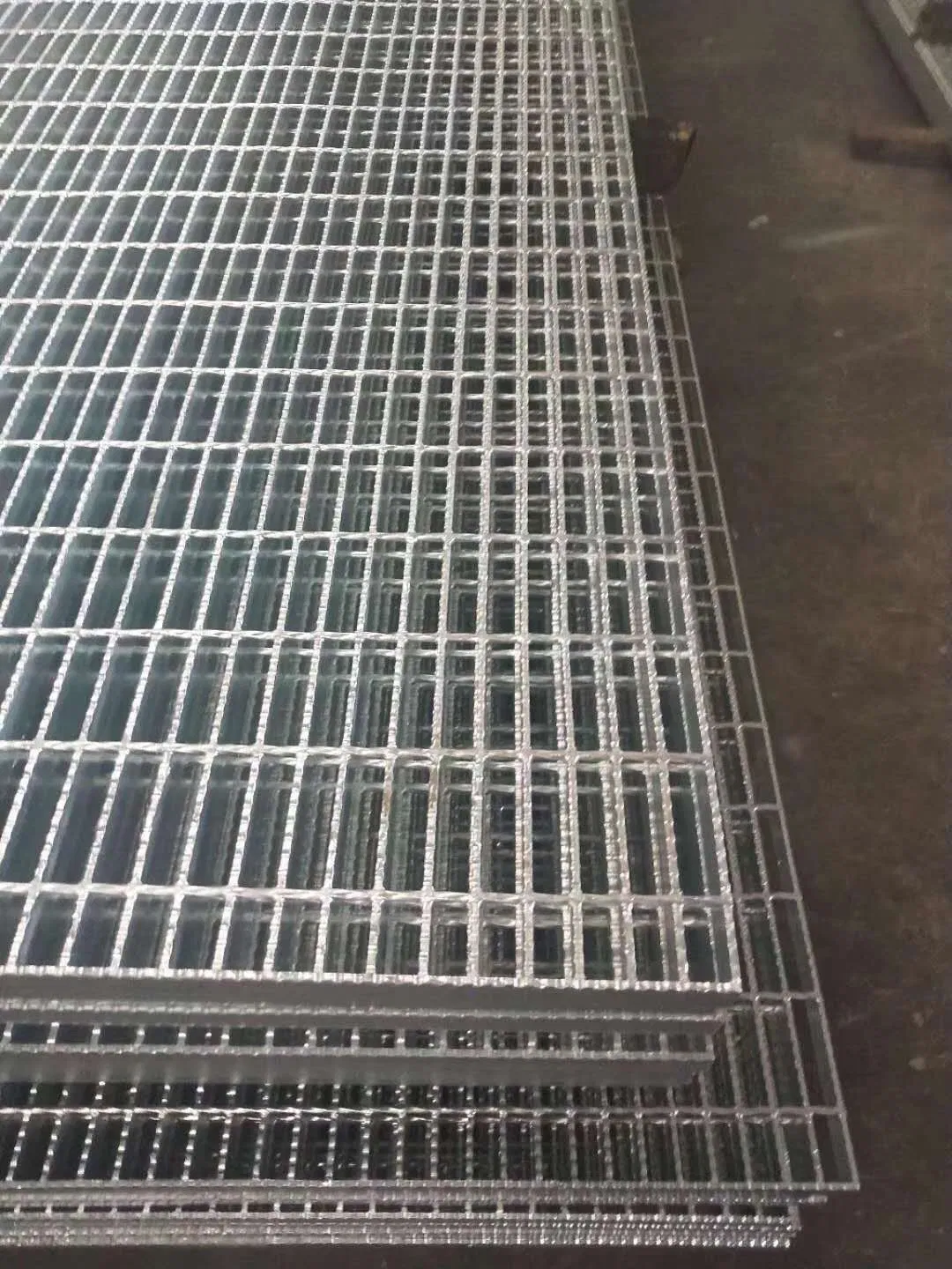 Heavy Duty Walkway Steel Grating Drain Cover Steel Bar Grating