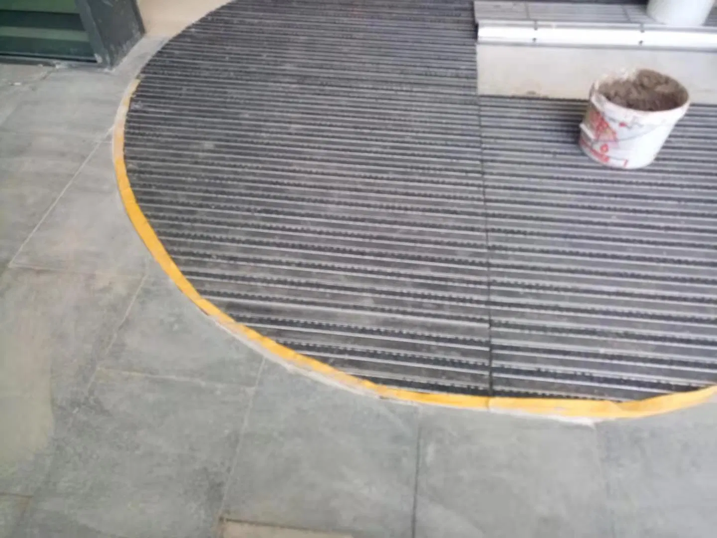 Super Big Revolving Door with Sliding Door in Center