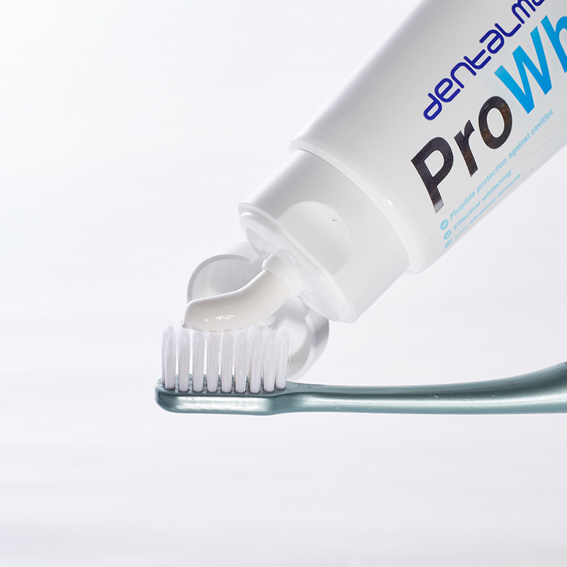 Custom High Quality Low Abrasive Mild Formula Fluoride Teeth Whitening Toothbrush and Toothpaste Set