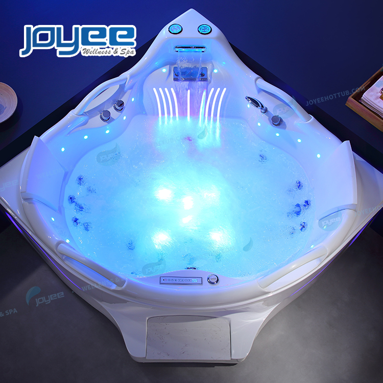 Угловая акриловая ванна с гидромассажем и подсветкой LED