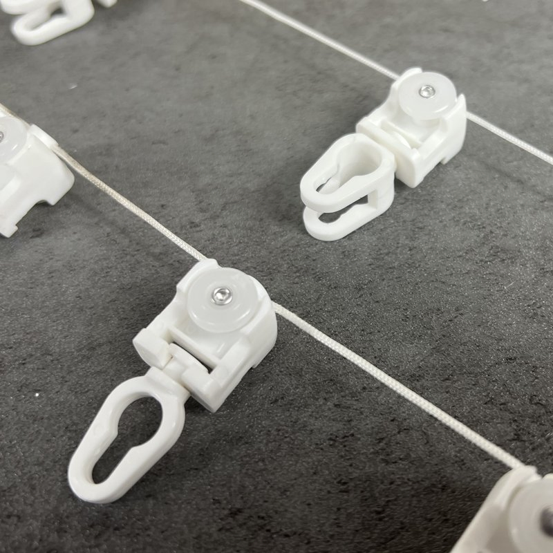 Wholesale Modern Curtain Track Accessories Single Double Hooks Ripple Fold Curtain Runner