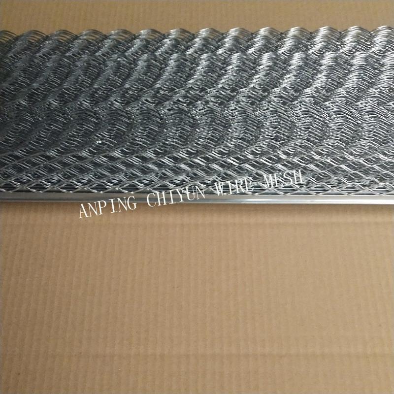 2.7m Length Galvanized Plaster Angle Bead Stucco Reinforcement External Render