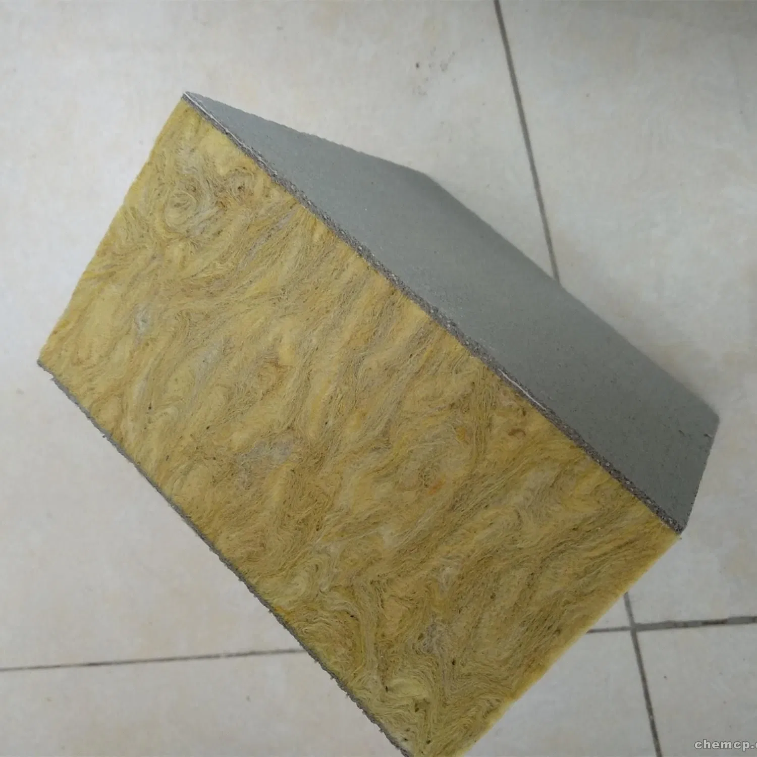 Durable Coated Fiberglass Insulation Mat for Sandwich Structures