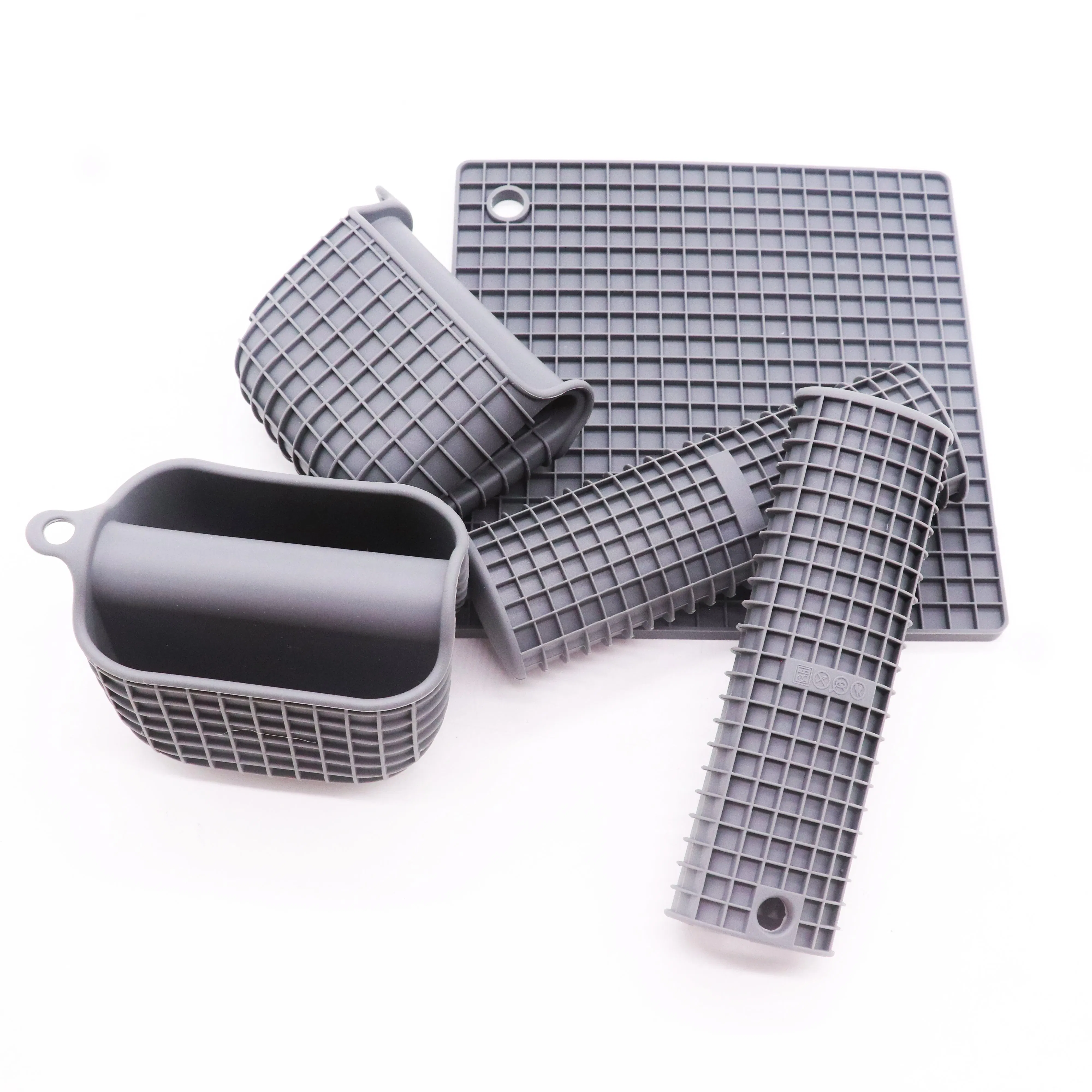 Набор силиконовых прихваток и подставок для кухни