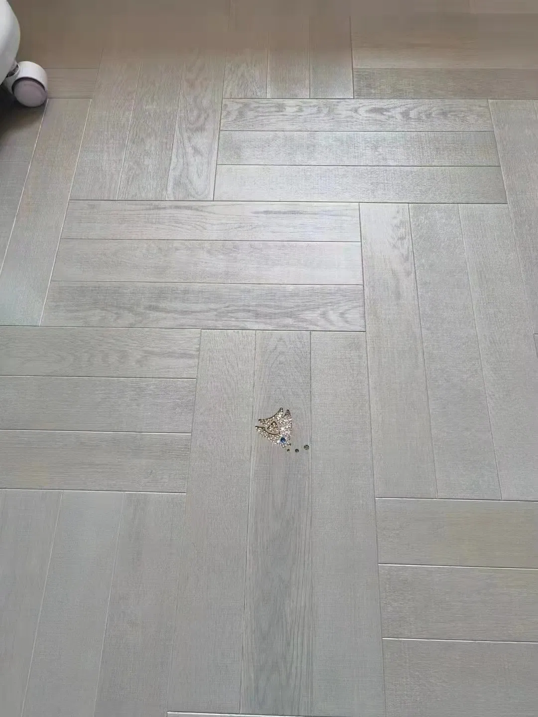 Lvt 14 mm Herringbone Outdoor Interlocking Porcelain Parquet Commercial Maple Engineered Wood Deck Floor Board for Stairs