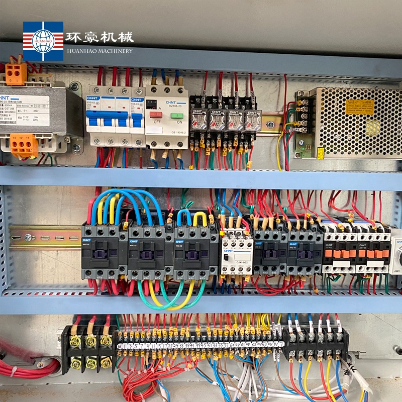 Ленточная пила по дереву горизонтальная полуавтоматическая гидравлическая