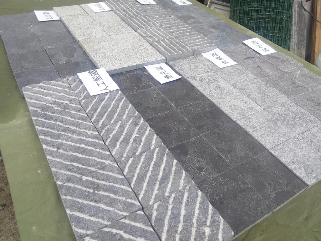 Building Material Natural Limestone Pickling/Acid/Honed Bluestone for Floor Tiles and Paving Stone and Wall Cladding/Facade