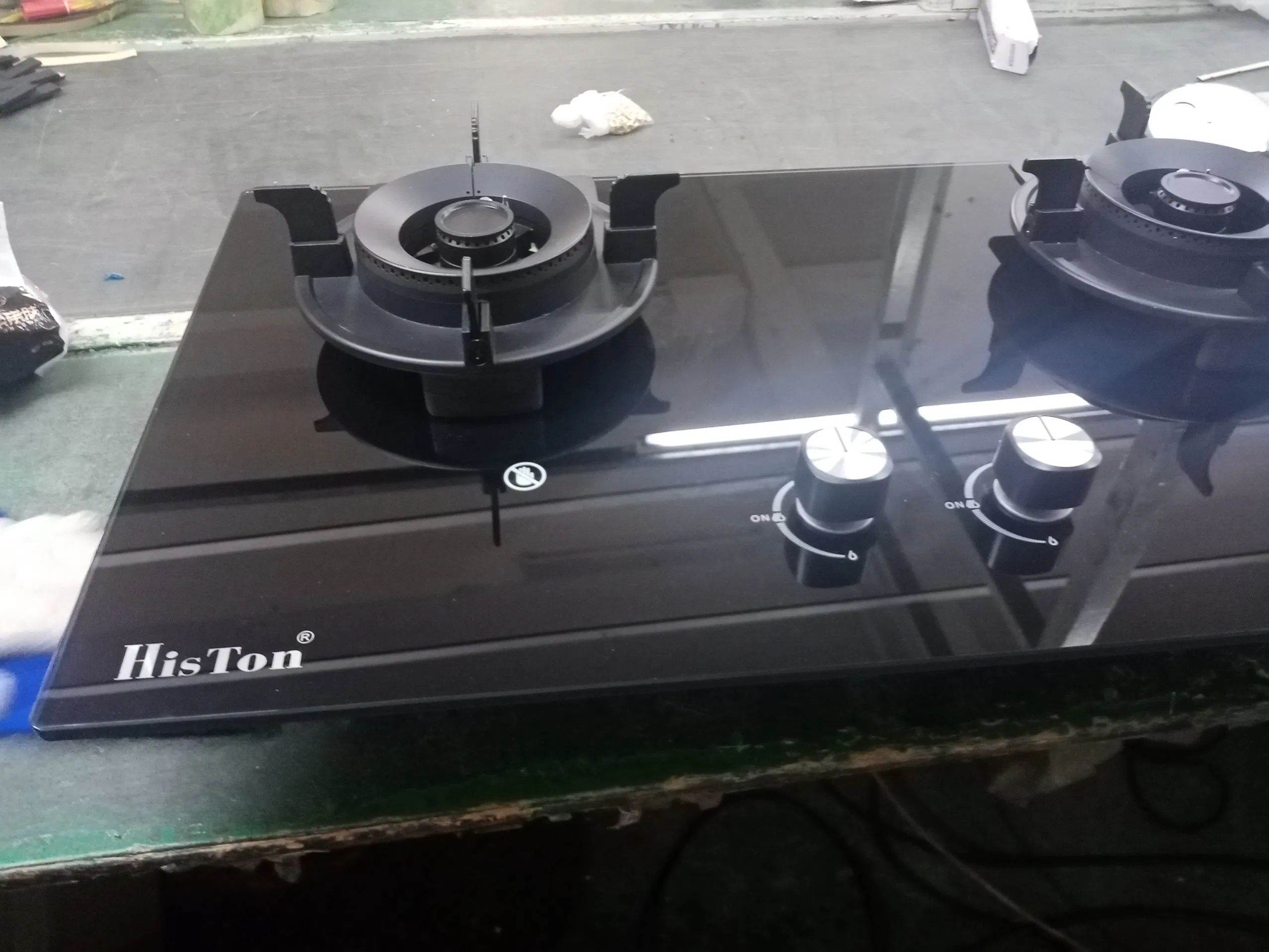 Goldk Easy-to-Clean High-Temperature Anti-Scald Infrared 2 Burner Gas Stove