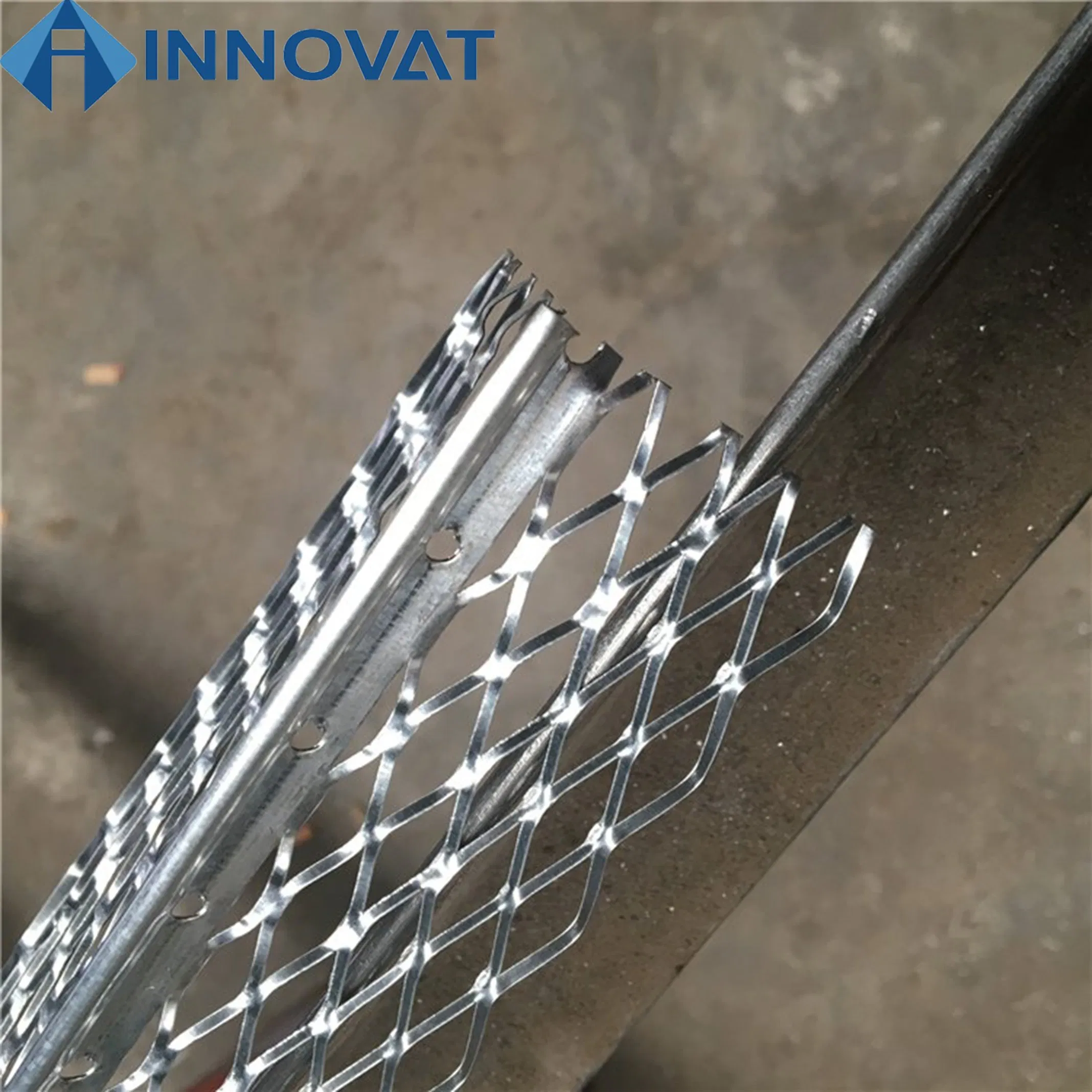Aluminum Expanded Metal Corner Angle Bead Factory Price Plastering Wall Protection Stretch Stucco Expanded G. I Galvanized Steel Metal Drywall Angle Corner Bead