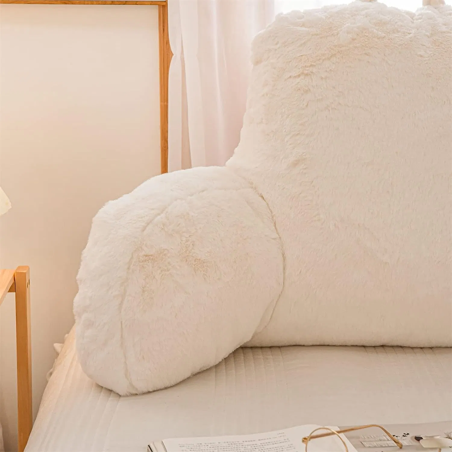 Luxurious Faux Fur Reading Pillow for Ultimate Comfort