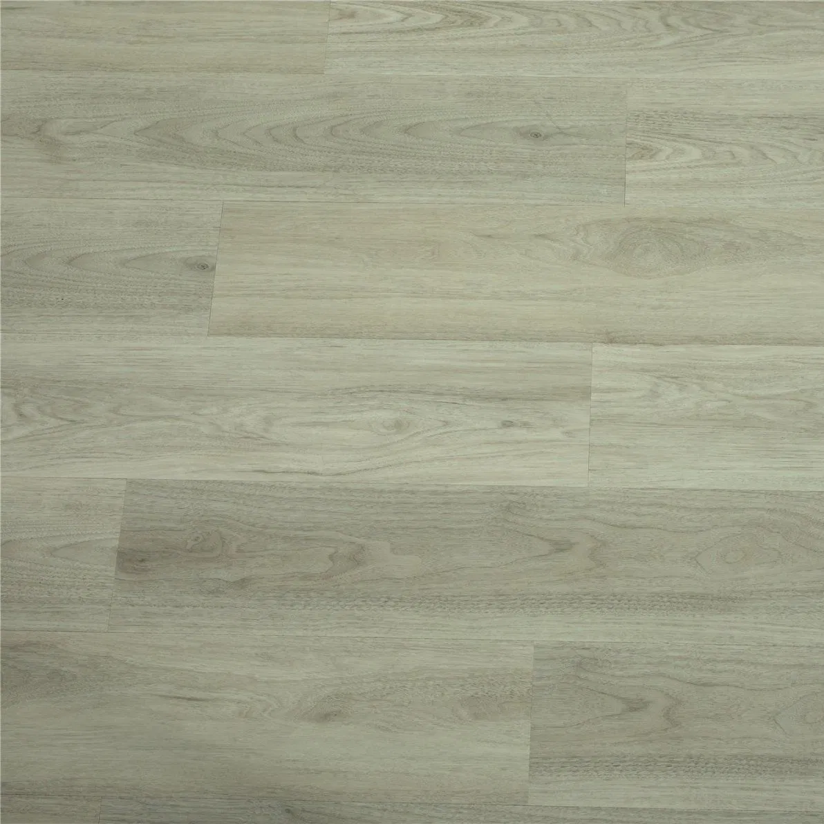 Водостойкий SPC ламинат IXPE с противоскользящим покрытием