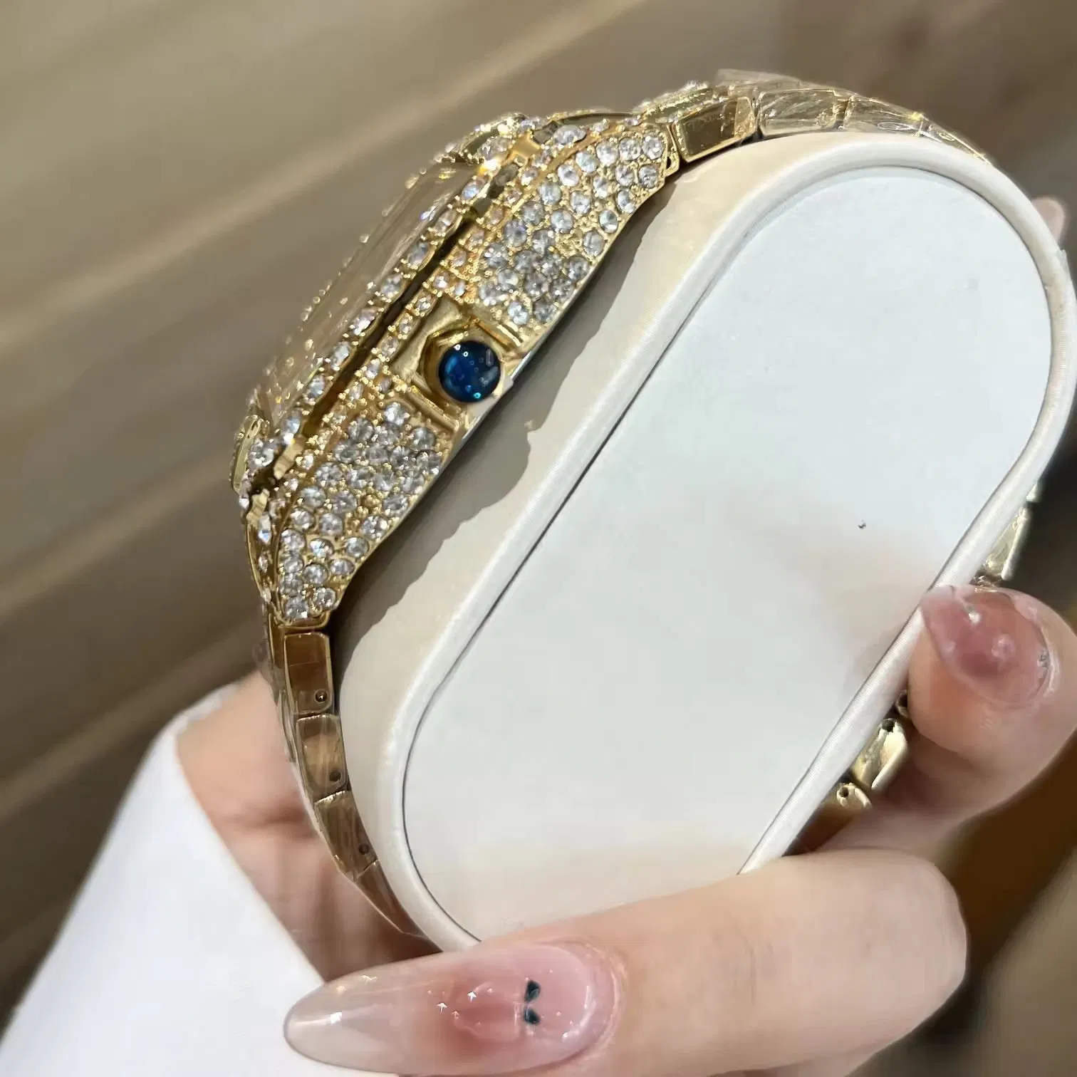 Hot-Selling Low-Priced Wholesale Men's Luxury Designer Quartz Watches Stainless Steel Sapphire Crystal Dial Moissanite Zircon