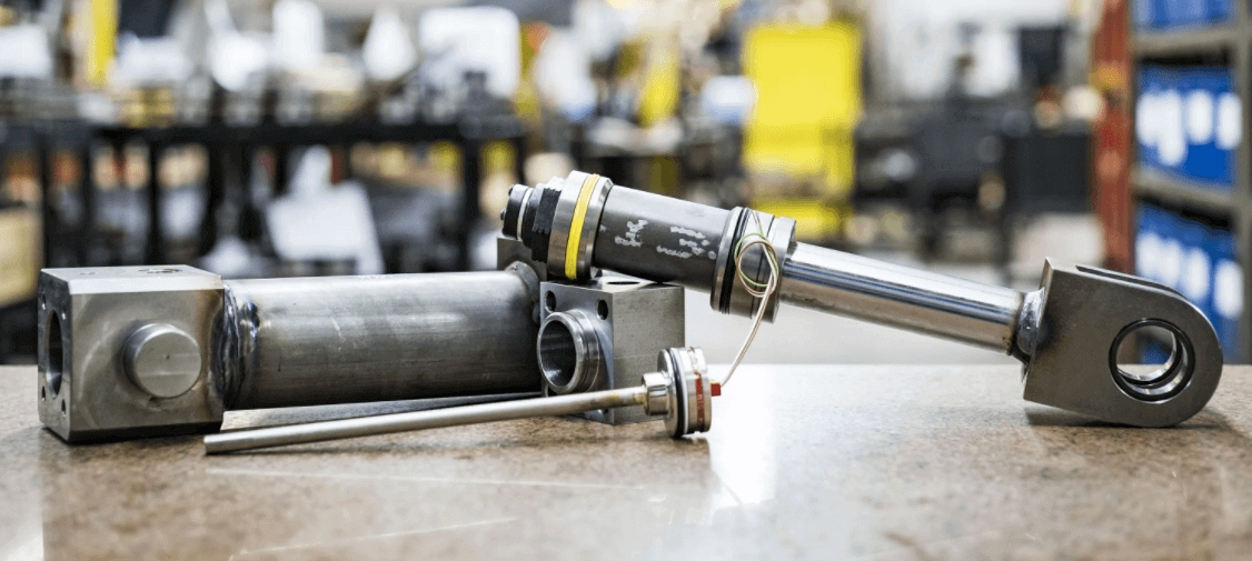 Телескопический гидравлический цилиндр для самосвала