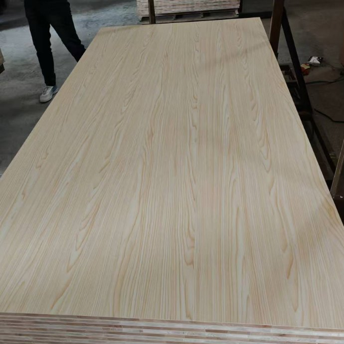 High Quality Blockboard Melamine Furniture Blockboard 18mm with Poplar Core