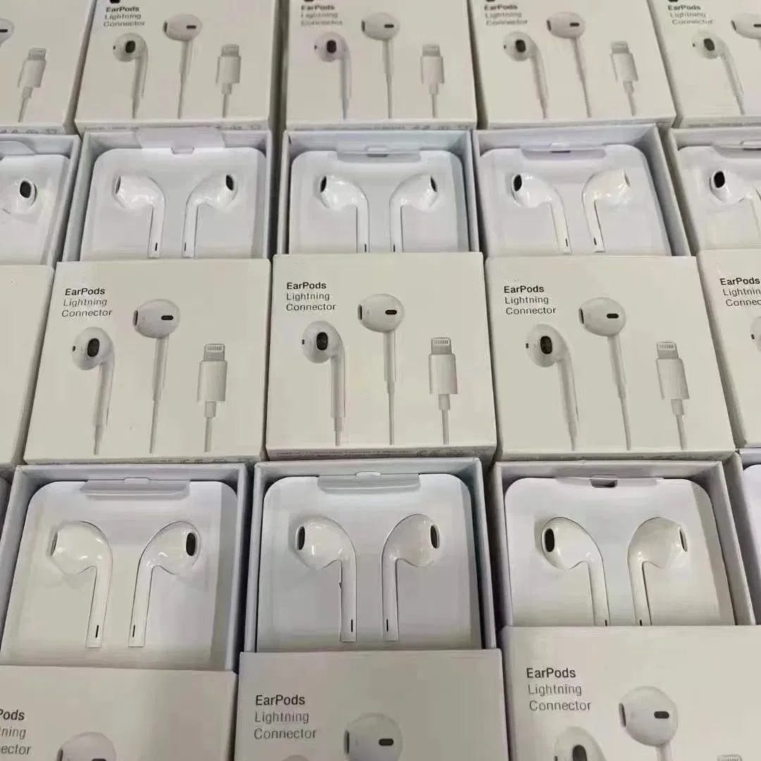 Оригинальные наушники EarPods с Lightning