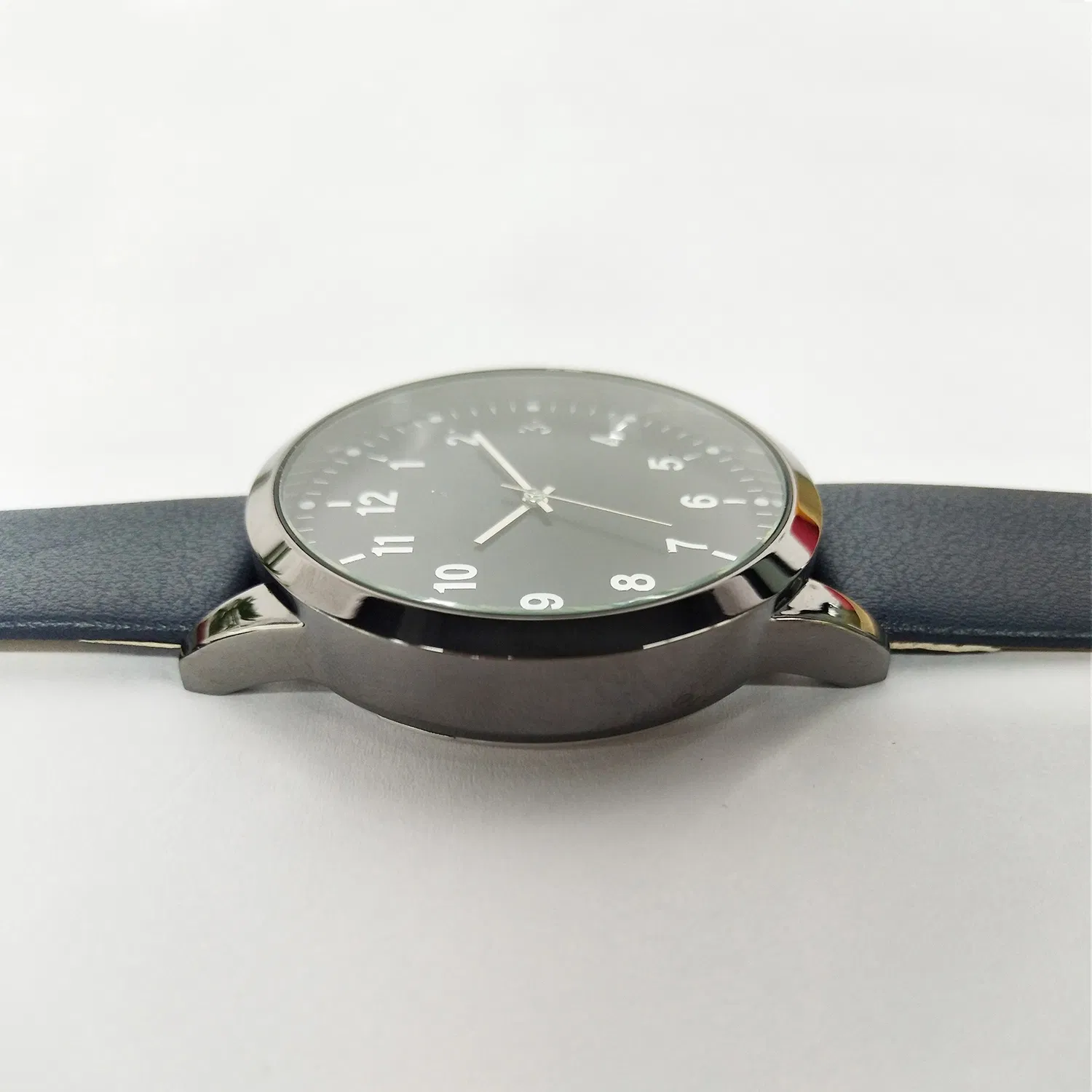 Fashion Man Movt Watch Stainless Steel Back Quartz Watch (cm0016)