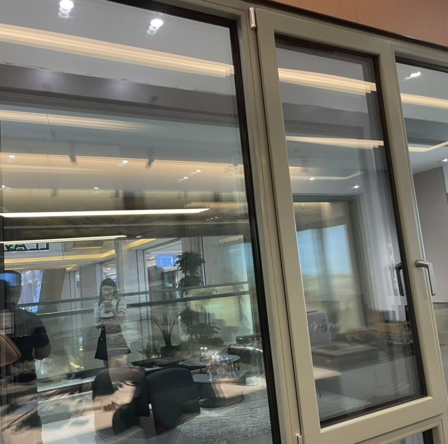 Double Tempered Glass Powder Coated Oak Wood Clad Aluminum Casement Window