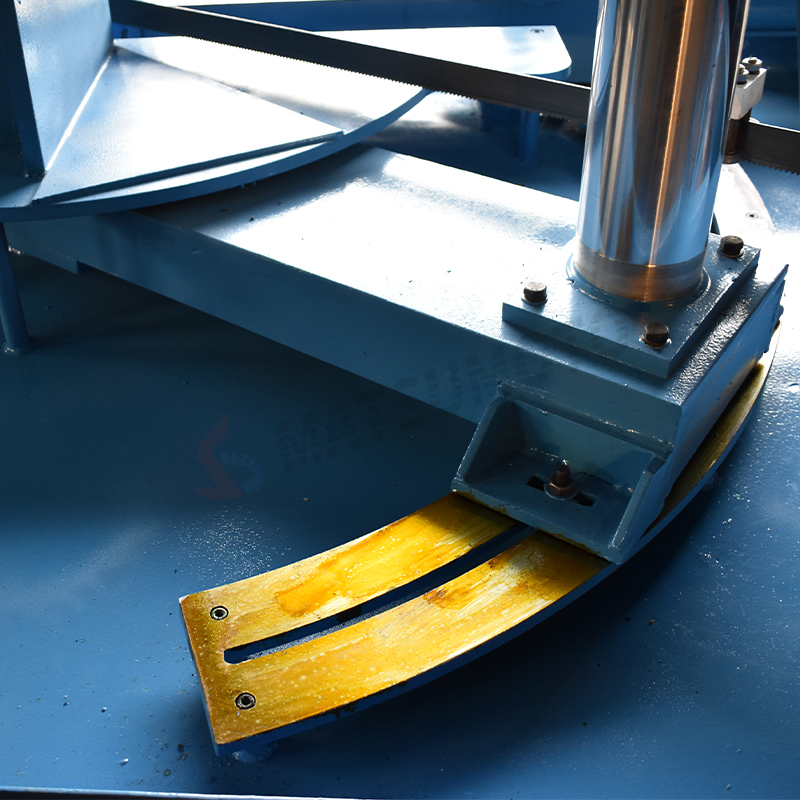 Ленточная пила по металлу угловая G4250