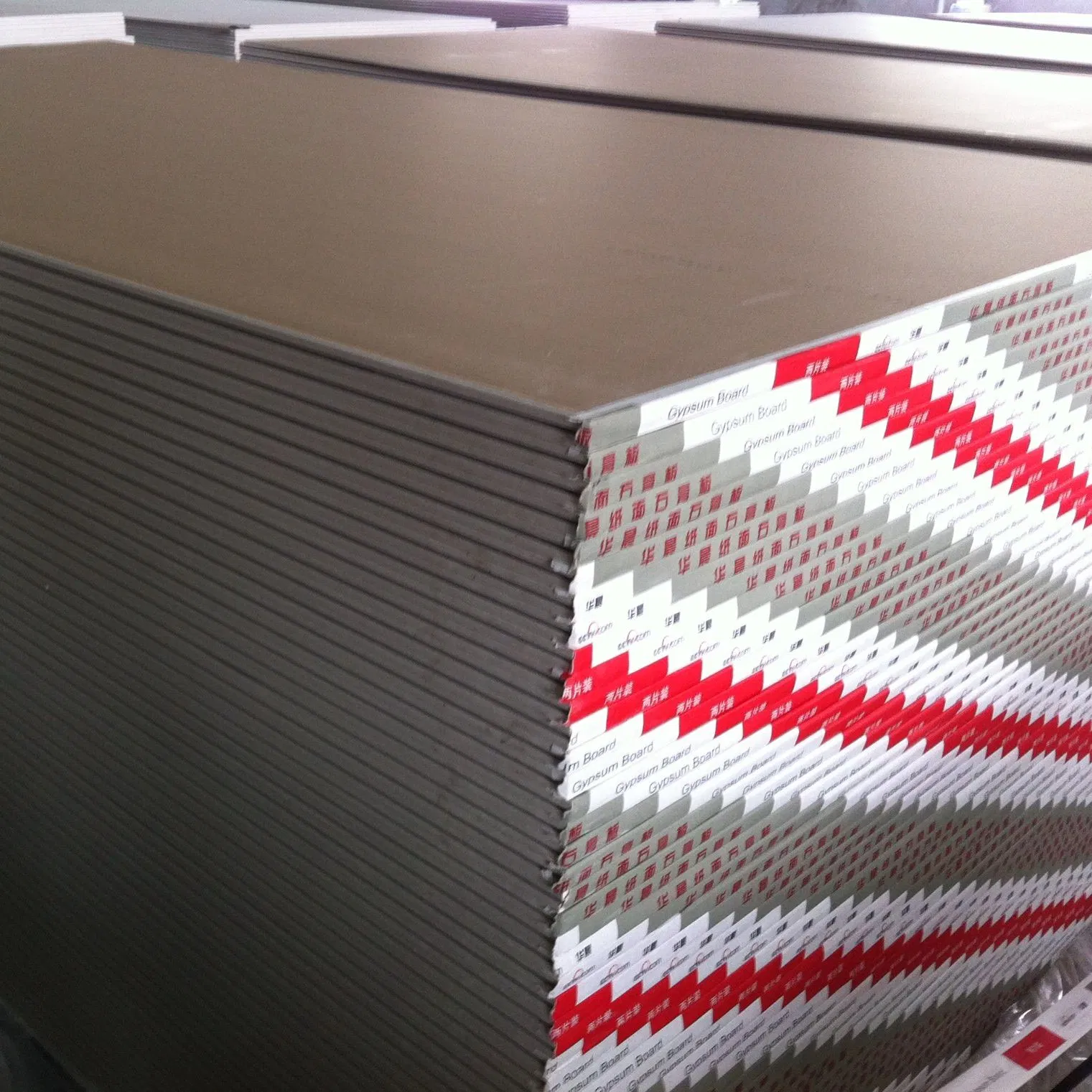 Factory Direct Sale Price Gypsum Board with High Quality