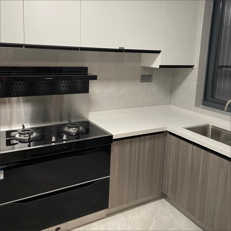 Stylish Multi-Functional Cabinet with Adjustable Shelves and Doors