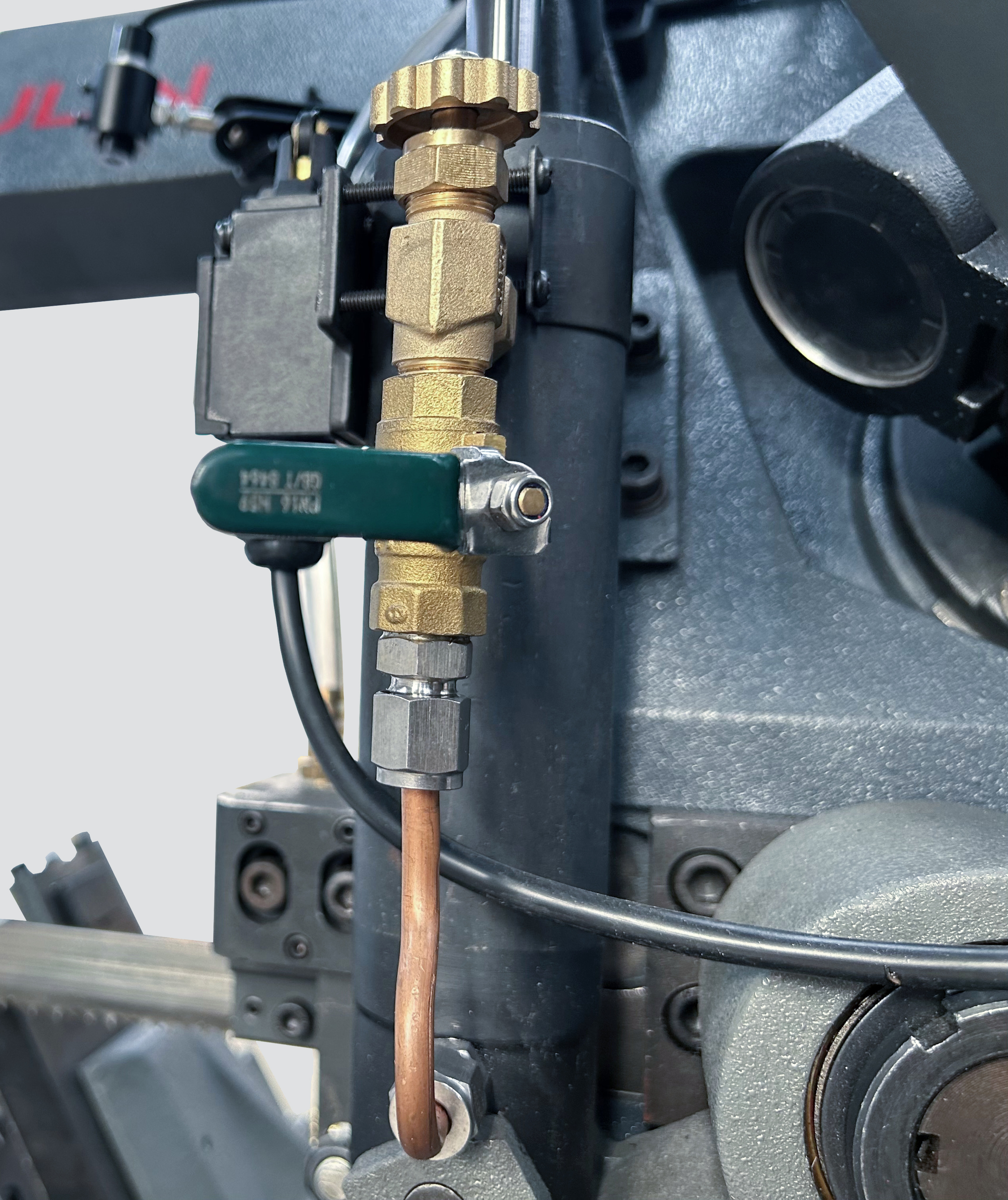 Станок ленточнопильный промышленный ручной по металлу MBS 320 FH